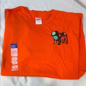 Gildan Adult Bright Orange T-Shirt with English Bulldog Appliqué Design, size Lg